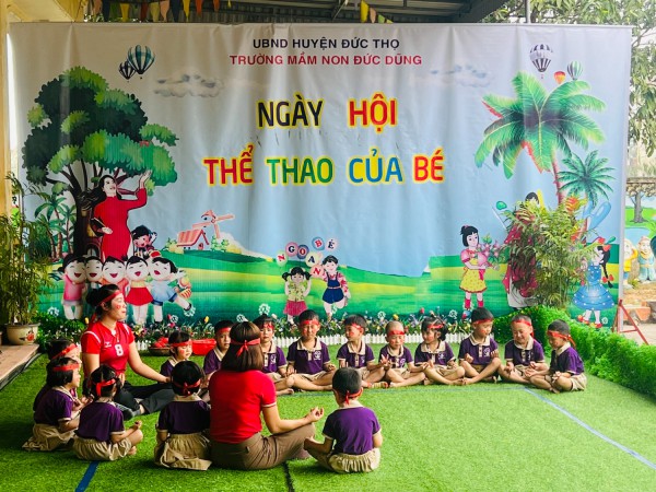 Tập thể dục để cơ thể khỏe mạnh hơn. Yêu cô trò quá ❤️❤️❤️