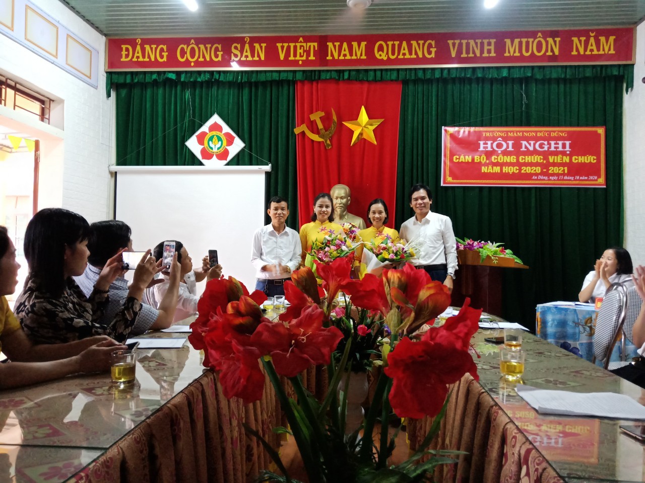 z2128666059754 f0f4364b6f86ecb9b970f9c74ecc3553