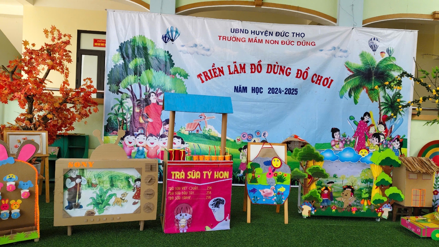 Triển lãm đồ dùng đồ chơi năm học 2024-2025